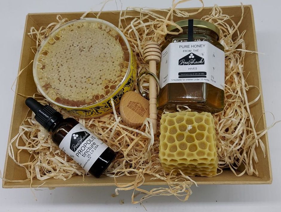 Beeshack Honey Gift Set